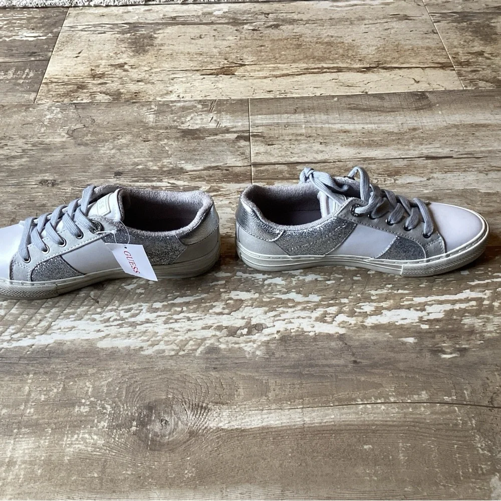 GUESS Loven3 Fashion Sneaker White & Silver Leather Women’s 7.5